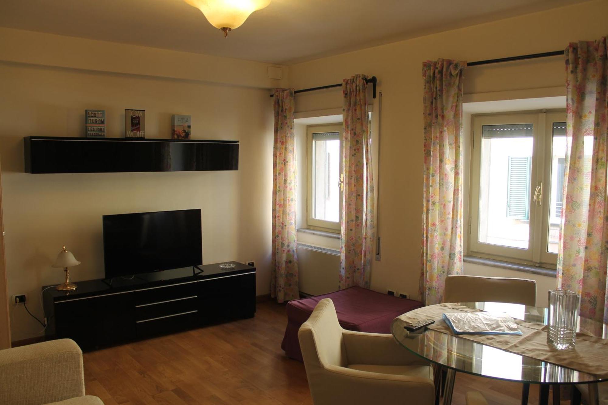 Casa Paolina Aparthotel Лука Екстериор снимка