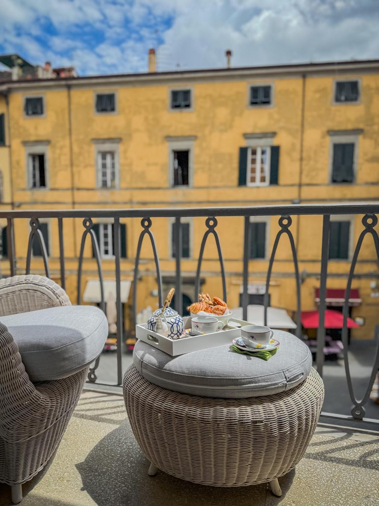 Casa Paolina Aparthotel Лука Екстериор снимка