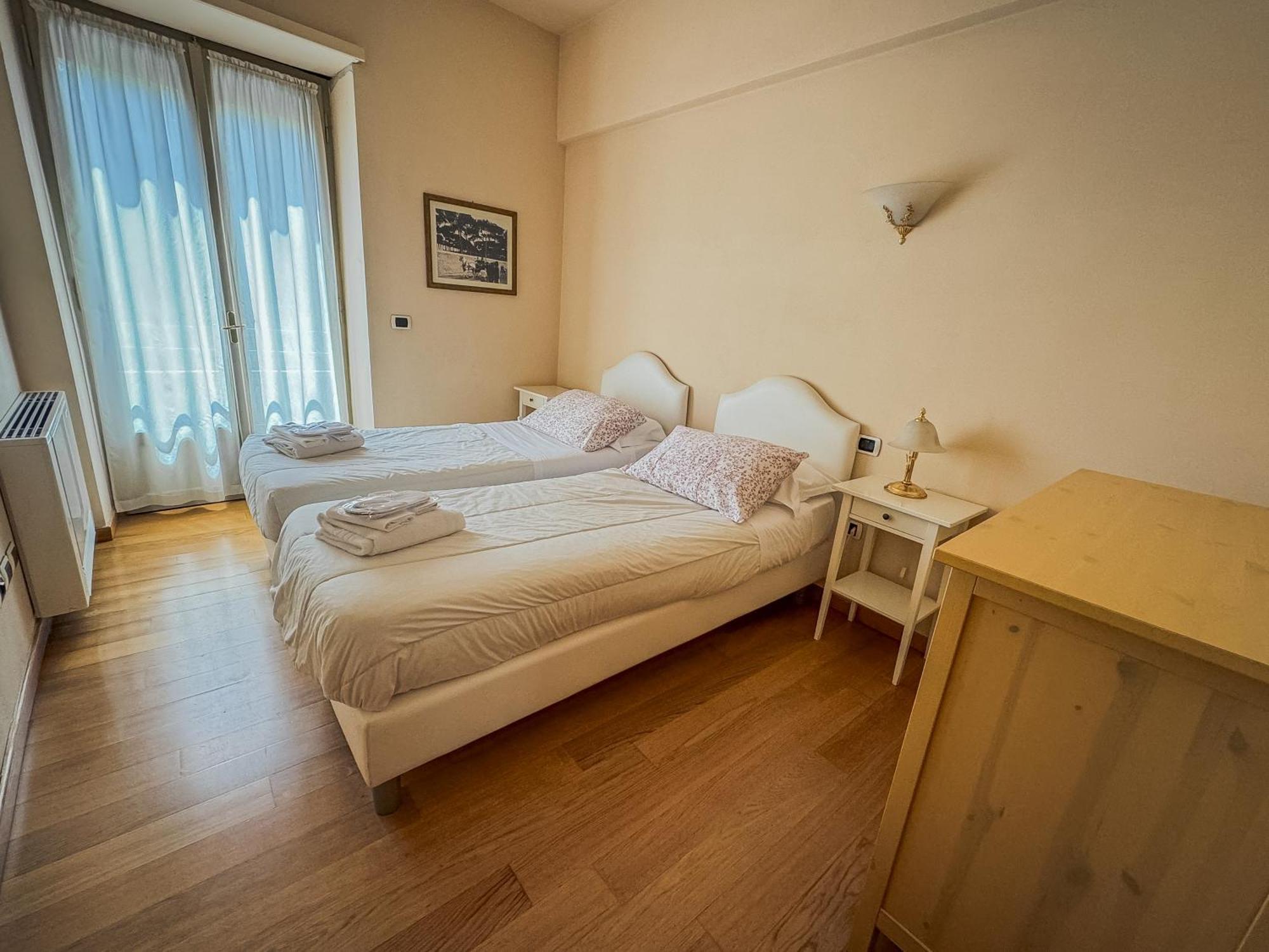 Casa Paolina Aparthotel Лука Екстериор снимка