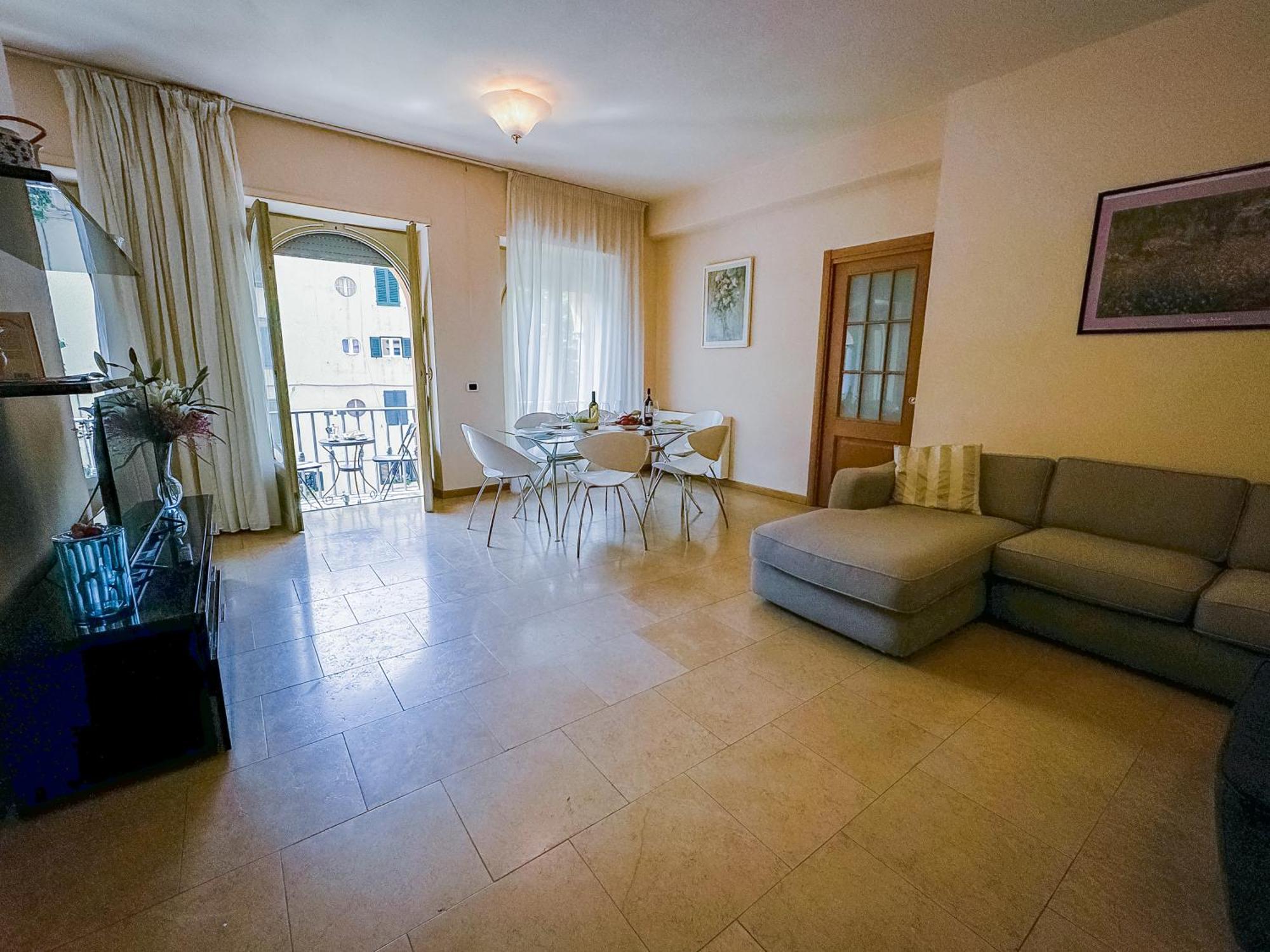 Casa Paolina Aparthotel Лука Екстериор снимка