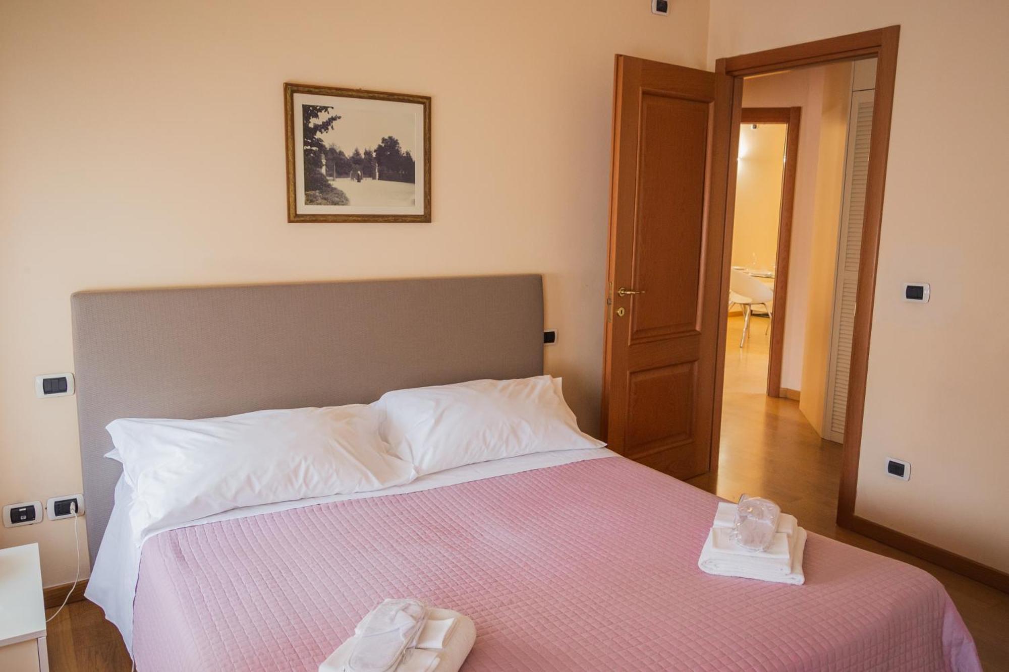 Casa Paolina Aparthotel Лука Екстериор снимка