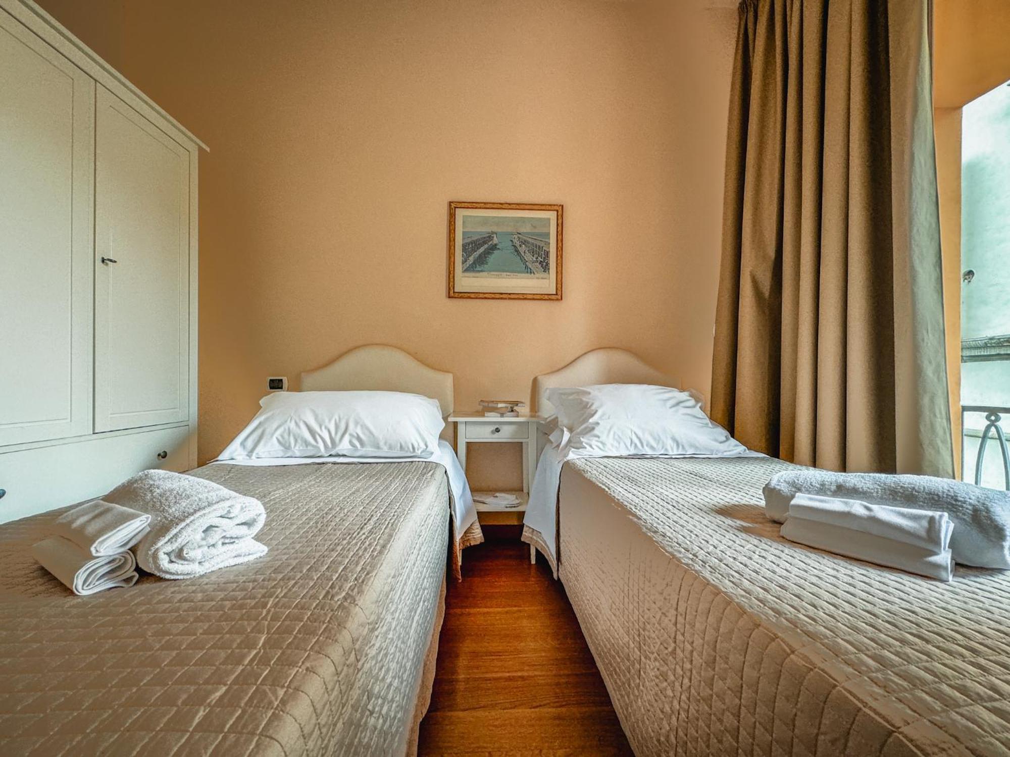 Casa Paolina Aparthotel Лука Екстериор снимка