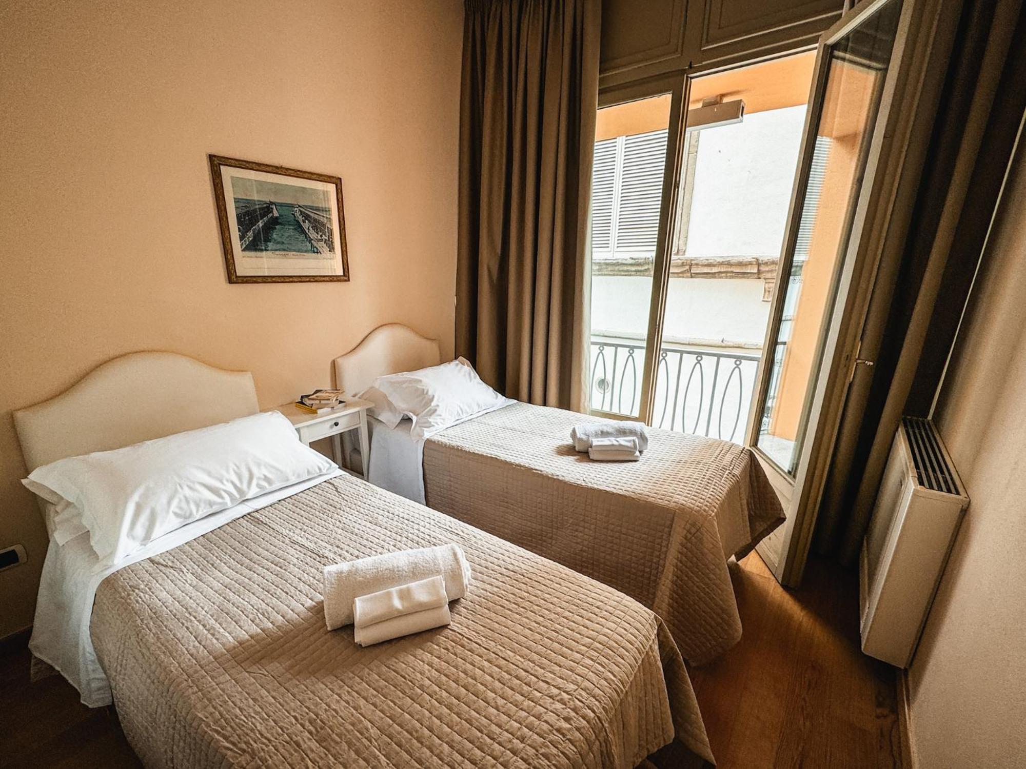 Casa Paolina Aparthotel Лука Екстериор снимка