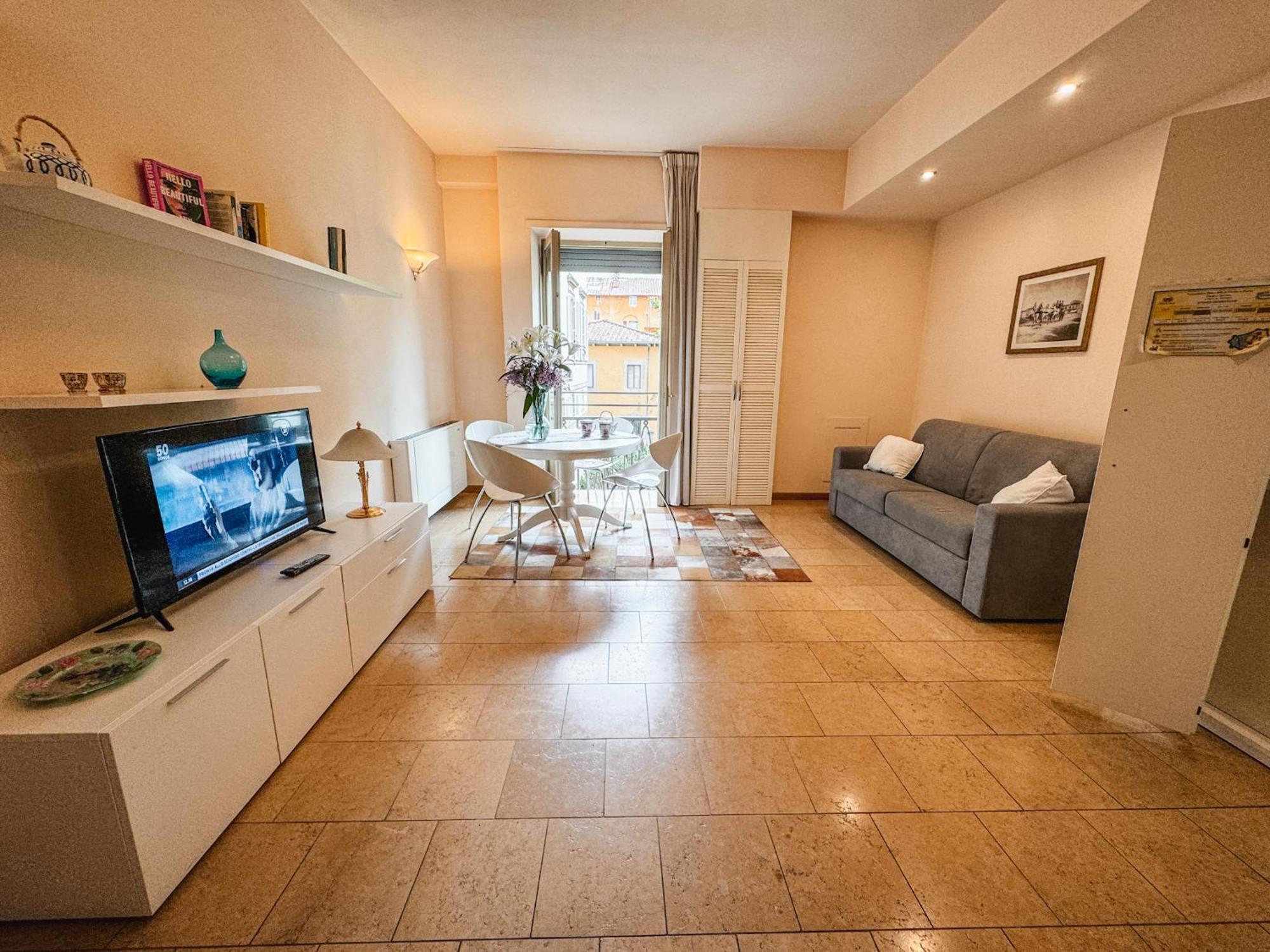 Casa Paolina Aparthotel Лука Екстериор снимка
