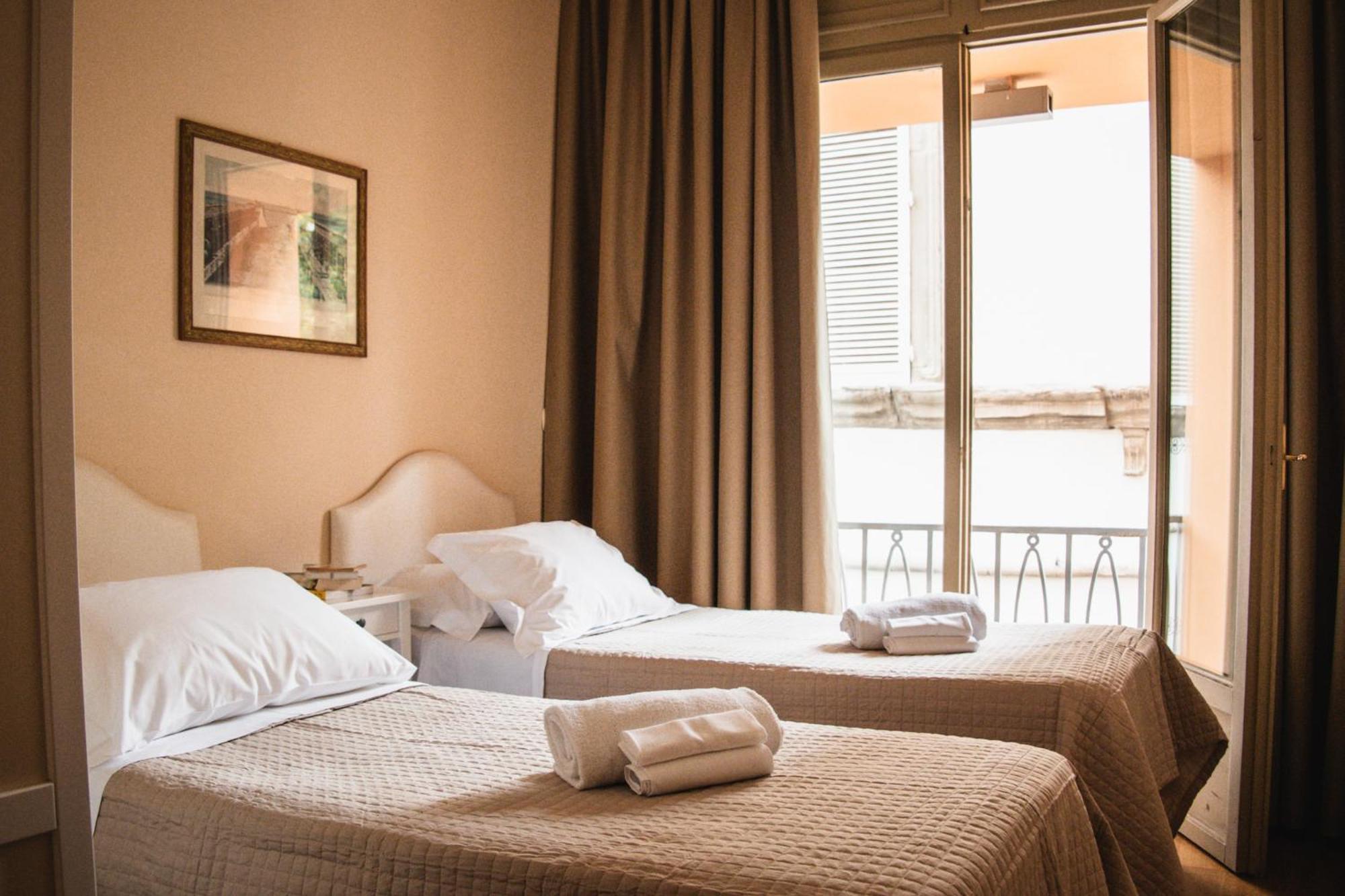 Casa Paolina Aparthotel Лука Екстериор снимка
